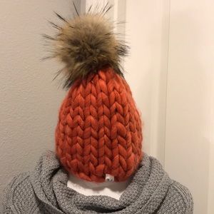 Pom Pom hat